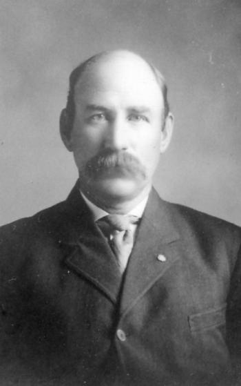 Leslie Ames
photo courtesy of Lincolnville Historical Society Leslie Ames