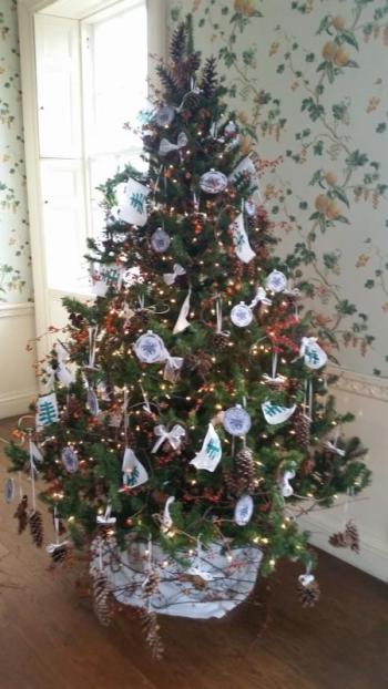 The holiday tree in the museum’s dining room. (Photo by Sarah Shepherd)