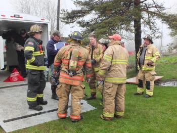 Live fire training day in South Thomaston. (Photo by Sarah Thompson)