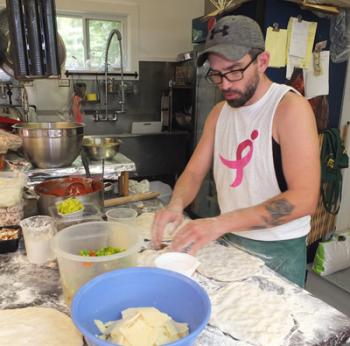 Zack Thomas. master pizza maker