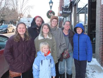 Johanna, Ellie and Emma Parker, Michael and Erica Myers Sarah and Nathan Parker. Michael and Sarah are from Tuscan Arizona, Michael said the temperature was around 80 degrees when they left. Lots of layers and long underwear is the secret to staying warm.