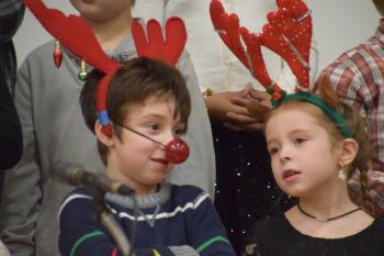 Sebastian Gelman & Skyler Rhodes, grade 1. (Photo courtesy of Thomaston Grammar School)