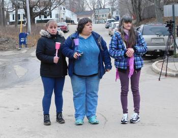 Organizers Patty Beeton a(second from left) and Nancy Barlow (far right) speak to the crowd. (photo by Erica Thoms)