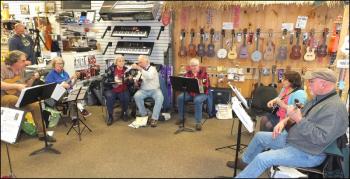 It was a small crowd, but a great evening of ukuleles from all around the Midcoast.