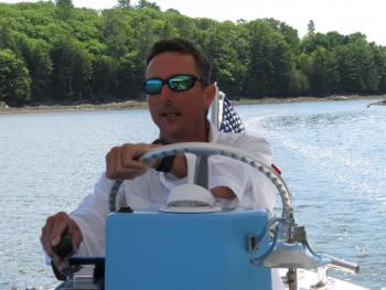 Captain Channing as he likes to be called, doesn’t need more than the amplification of his own voice to tell stories about the River and easily identifies certain species for passengers to check out.