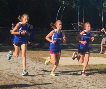 Runners at the Sept. 13 middle school cross country meet. (Courtesy Paul Russo)