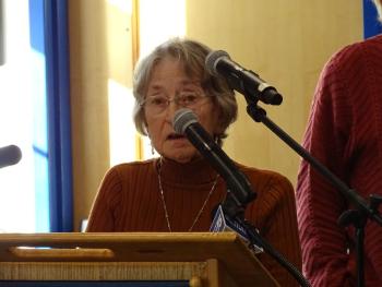 Betty Johnson speaks in opposition to Tariff No. 8. (photo by Erica Thoms)