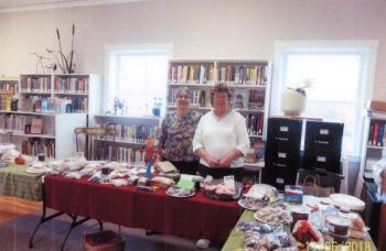 Marie Sprowl Berry, Hope Historical Food Chairwoman, and Juanita Johnson Hunt, HHS President. (Photo courtesy Hope Historical Society)