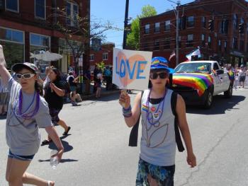(photo by Erica Thoms)