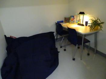 Another small room. (photo by Erica Thoms)