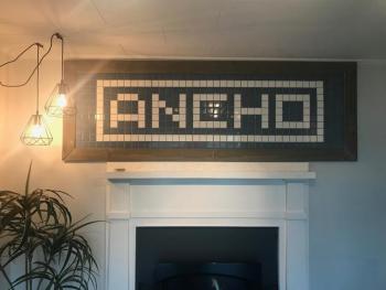 A tiled detail welcomes you to Ancho Honey. (Photo by Jenna Lookner)