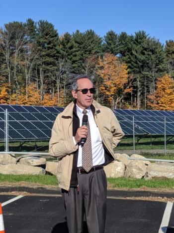 City Manager Joseph Slocum leads the ceremony. (Photo courtesy Ledgewood Construction)