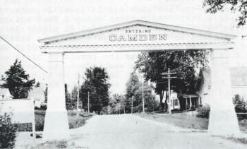 The welcoming arch, between Camden and Rockport on Union Street. (Photo courtesy Barbara Dyer)