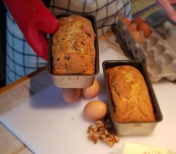 Gluten free Banana Breads, with and without nuts, by Timbercliffe Cottage (Photo courtesy Bed & Brunch pr)