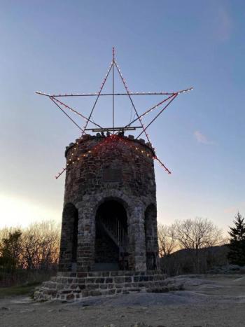 Photo by Randy Stearns, used with permission of the Friends of the Mt. Battie Star.