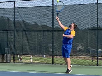 Freshman Andrew Fowlie had no problem defeating Oceanside’s Nate Fogarty 6-1,6-0 in a No. 3 singles match April 15 in Boothbay Harbor. BILL PEARSON/Boothbay Register