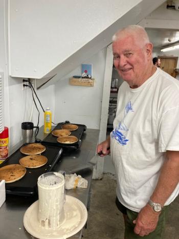 Bob Heald’s an old hand at pancakes too.