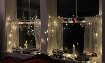 Xmas light magic. (Photo by Jane Schroeder)