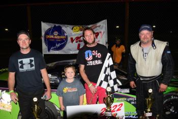 Outlaw Mini top 3. Peter Taylor photo