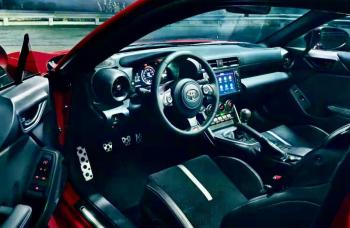 The 86’s cockpit is as ergonomic as they come, and the form-fitting, manually adjustable sport seats are all-day comfortable. The aluminum pedals are part of the Premium trim level.