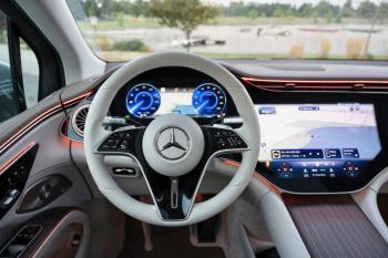 Technology, thy name is Mercedes-Benz. Many of us senior citizens prefer knobs that turn with discreet clicks, but stepless sliders seem to be the way of the future. Let’s not even talk about the Energizing Coach.