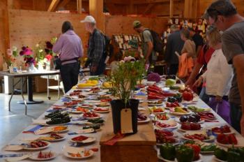 The exhibition hall featured the finest award-winning produce and products.