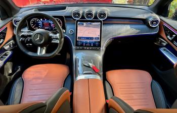 The beating heart of our sample GLC 300’s deluxe cabin is the MBUX, Mercedes-Benz User Experience, which now imbues the infotainment system with artificial intelligence. It “lives” in this large touchscreen, which is canted slightly toward the driver, but can be accessed simply by speaking. It can distinguish the driver’s voice from a passenger’s.