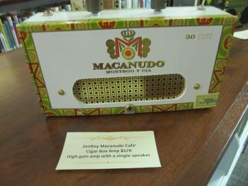 Cigar box amp. Photo by Kay Stephens