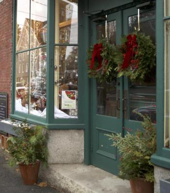 Laura Cabot Catering bedecked for the holiday season on Friendship Road in Waldoboro on Dec. 2. (Sarah Masters photo)
