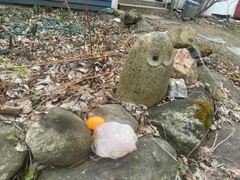 An egg found amongst the grounds of this old place in Sleepy Hollow. (Photo by Ed O’Brien)