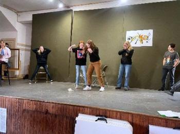 St. George Middle School students rehearse “Choose Your Own Adventure,” written by St. George seventh grader Violet Bedell and directed by Lyanna Henderson. (Photo Courtesy of St. George School.)