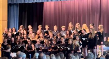 Middle School Chorus. A talented group of young musicians are being cultivated at LCS. (Photo by Tracee O’Brien)