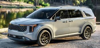 It looks like a large three-row SUV, a sophisticated one at that, but the Carnival SX Prestige is really a minivan; note the sliding rear doors. All-wheel drive is not available, but for 2025 hybrid gas-electric drive is, and it greatly improves the Carnival’s fuel efficiency. Other changes to the refreshed Gen-2 Carnival include styling tweaks to the grille, lights and wheels. This color is Ceramic Silver. Kia Carnival