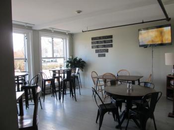 Tasting room. Photo by Kay Stephens