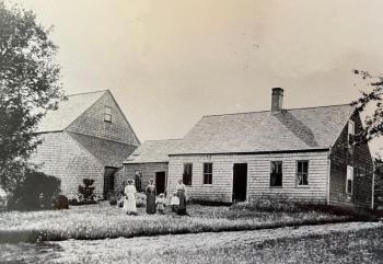 1042 Beach Road (Photo Courtesy of the LHS) 1042 Beach Road