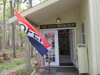 The entryway of the shop. Photo by Kay Stephens