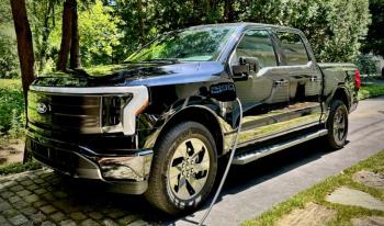 The most significant ‘upgrade’ to the battery-powered Lightning for 2025 is a drop in price. All Lightnings are full-size, four-door crew-cab F-150s with 51/2-foot beds, extra storage space in the ‘frunk,’ and up to 320 miles of range, with 10,000 pounds of trailer capacity available, although the range drops precipitously when towing. This color is Agate Black Metallic. The most significant ‘upgrade’ to the battery-powered Lightning for 2025 is a drop in price. All Lightnings are full-size, four-door crew-cab F-150s with 51/2-foot beds, extra storage space in the ‘frunk,’ and up to 320 miles of range. Up to 10,000 pounds trailer capacity is available, although the range drops precipitously when towing. This color is Agate Black Metallic.