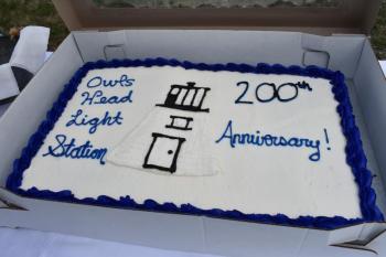 200th anniversary cake. (Photo by Sarah Thompson)