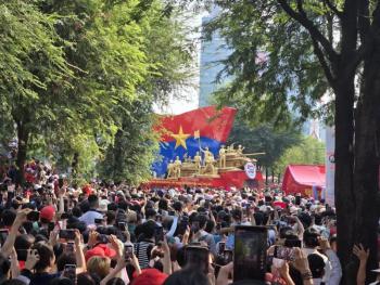 Vietnam 50th anniversary parade