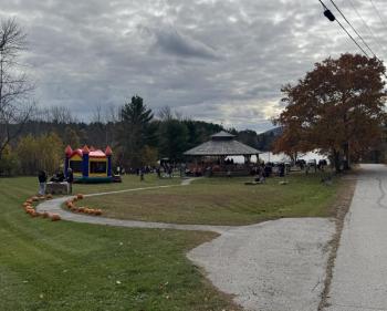 The Harvest Festival at Breezemere Park (Photo by Ed O’Brien) Harvest Fest