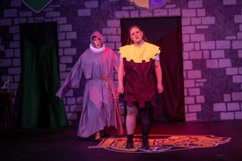 (l-r) Linnea Harrold and Cassidy Small. (Photo by Gwen Sauvage)