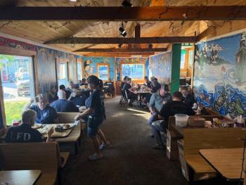 cafe dining