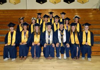 smaller group photo with two white sashes