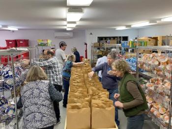 meal kit assembly line