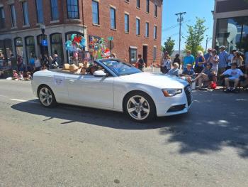 Parade Grand Marshal John Bird and his wife MaryAlice. (Photo by Sarah Shepherd)