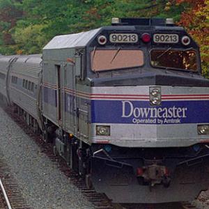 A southbound Downeaster train heads for Saco, Wells, and points south. (Photo: Adam E. Moreira Wikipedia Commons)