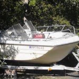 I have a boat that must go! PLEASE READ THE WHOLE ADD (South Berwick)