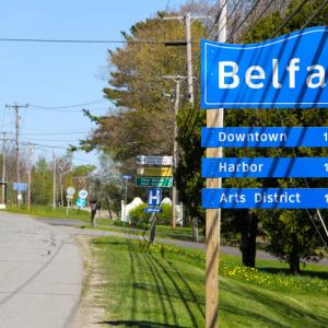 A revamped set of signs directing traffic into Belfast's business district should be familiar to the city's snowbirds from last summer, but head into town and quite a few things have changed. (Photo by Wes Sterrs)