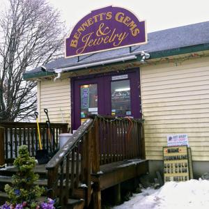 A well-disguised burglar took cash and merchandise from Bennett’s Gems & Jewelry early Monday morning, according to police, who are seeking leads in an ongoing investigation. (Photo by Ethan Andrews)