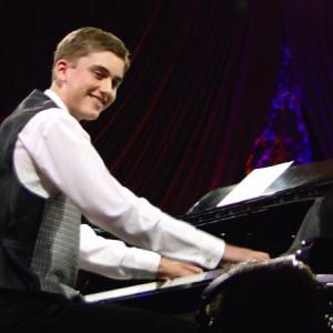 Gospel pianist Timothy Noble, above, kicks off the Fourth of July weekend with an hour-long show featuring American patriotic tunes on July 2 at the Opera House. Courtesy photo Gospel pianist Timothy Noble